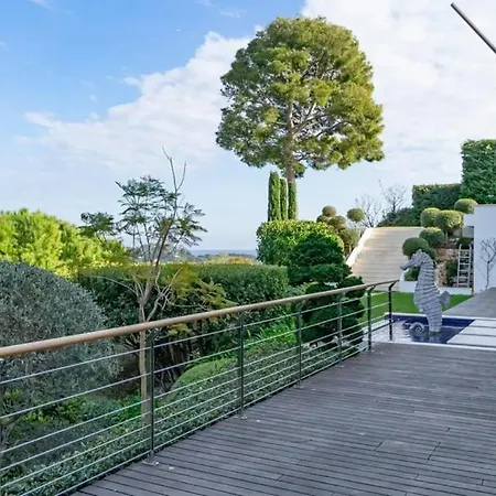 A Pied Terrasse Vue Apartment